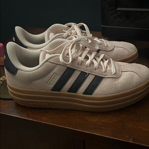 Adidas women’s pale pink and navy sneakers